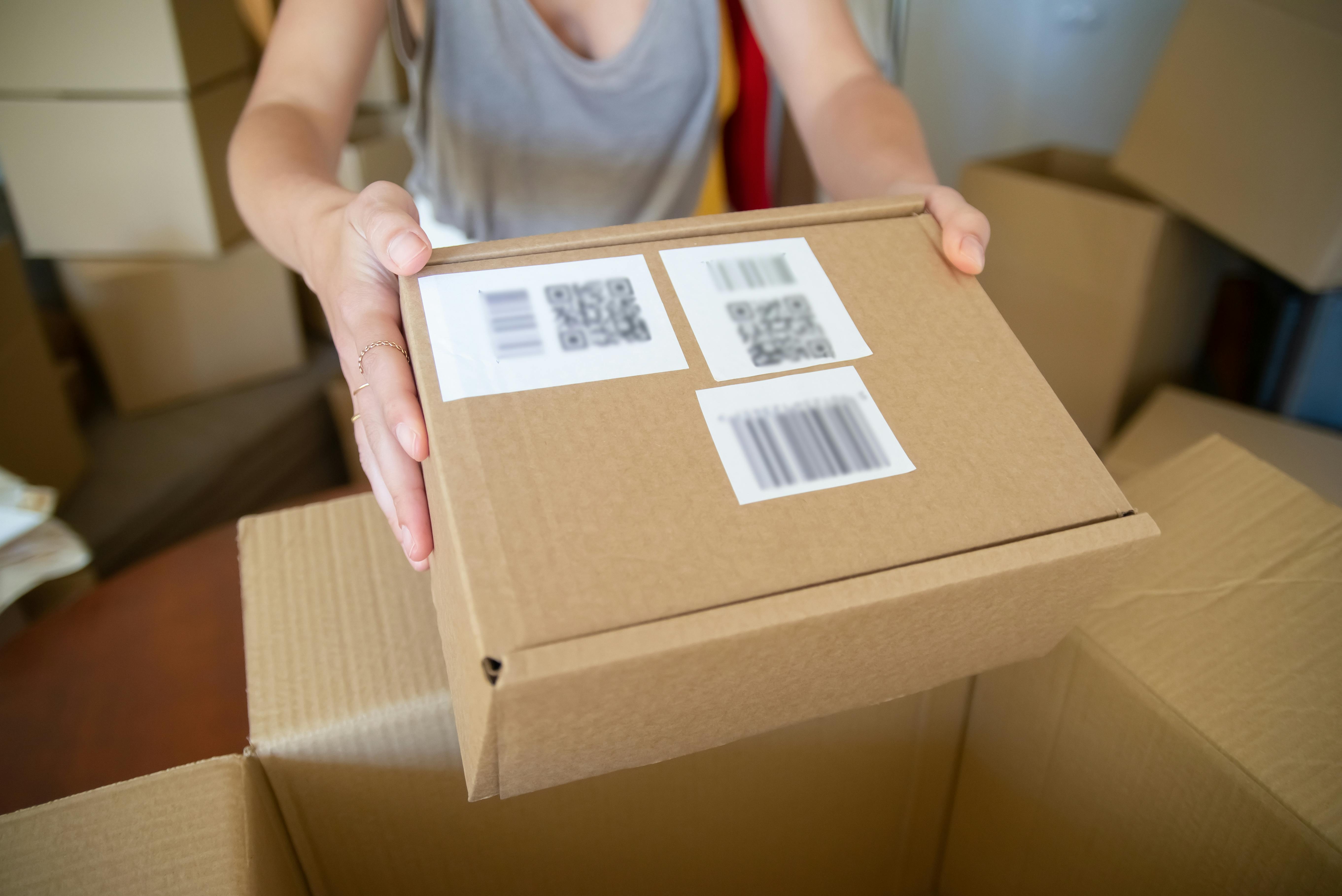 In diesen Wiesbadener REWE-Märkten gibt es jetzt neue DHL-Paketshops