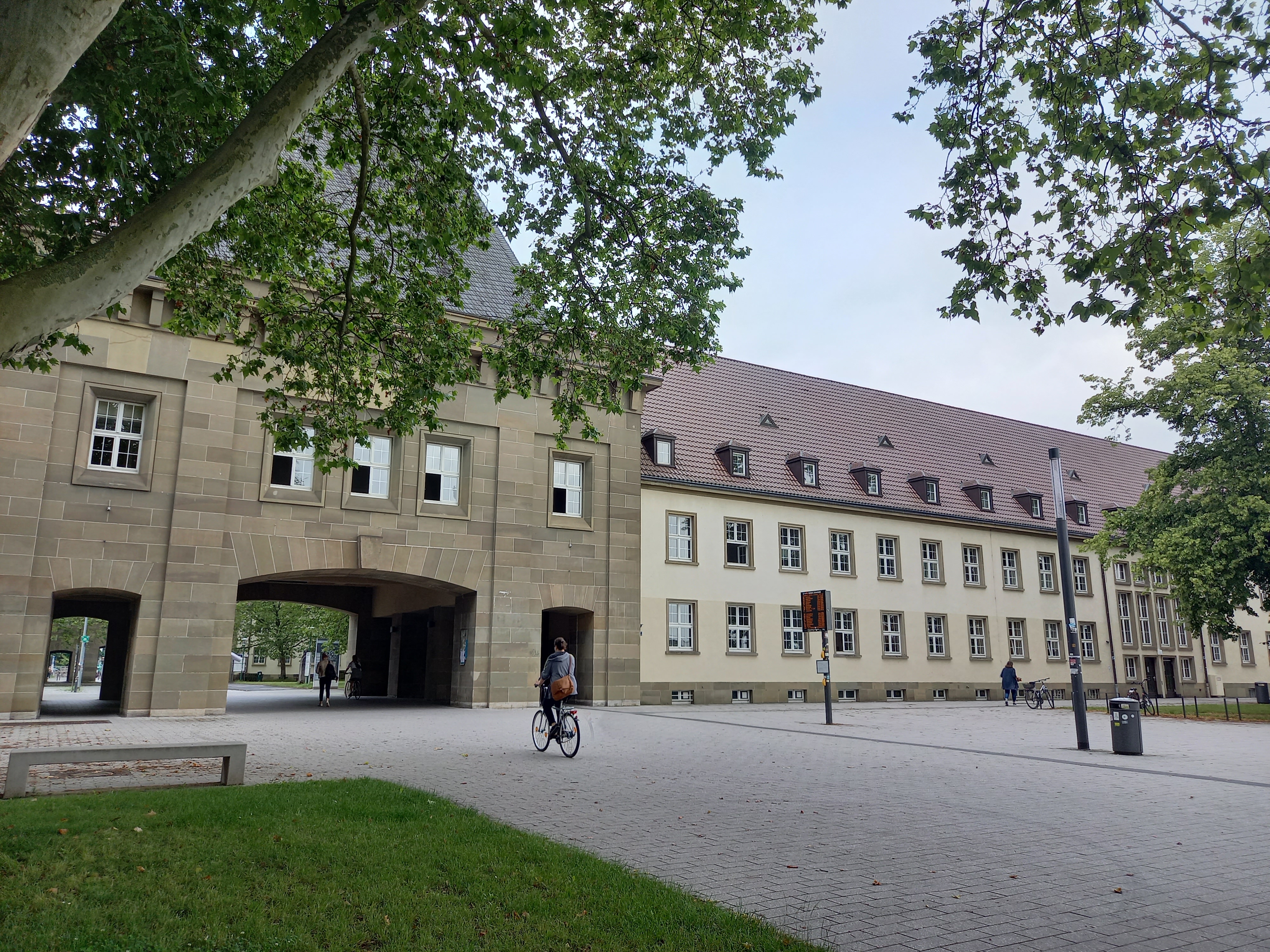 Nach drei Semestern digitaler Lehre: Uni Mainz startet mit Präsenzpflicht